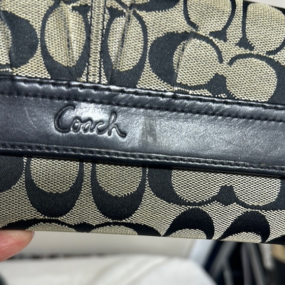 Coach Black and Cream Trifold Signature Wallet - Picture 2 of 11
